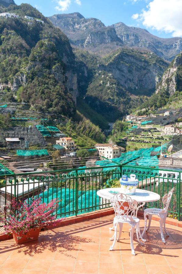 La Valle Delle Ferriere Amalfi Exterior photo